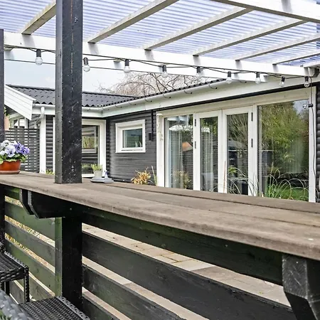 Bedrija - 100m From The Sea By Interhome